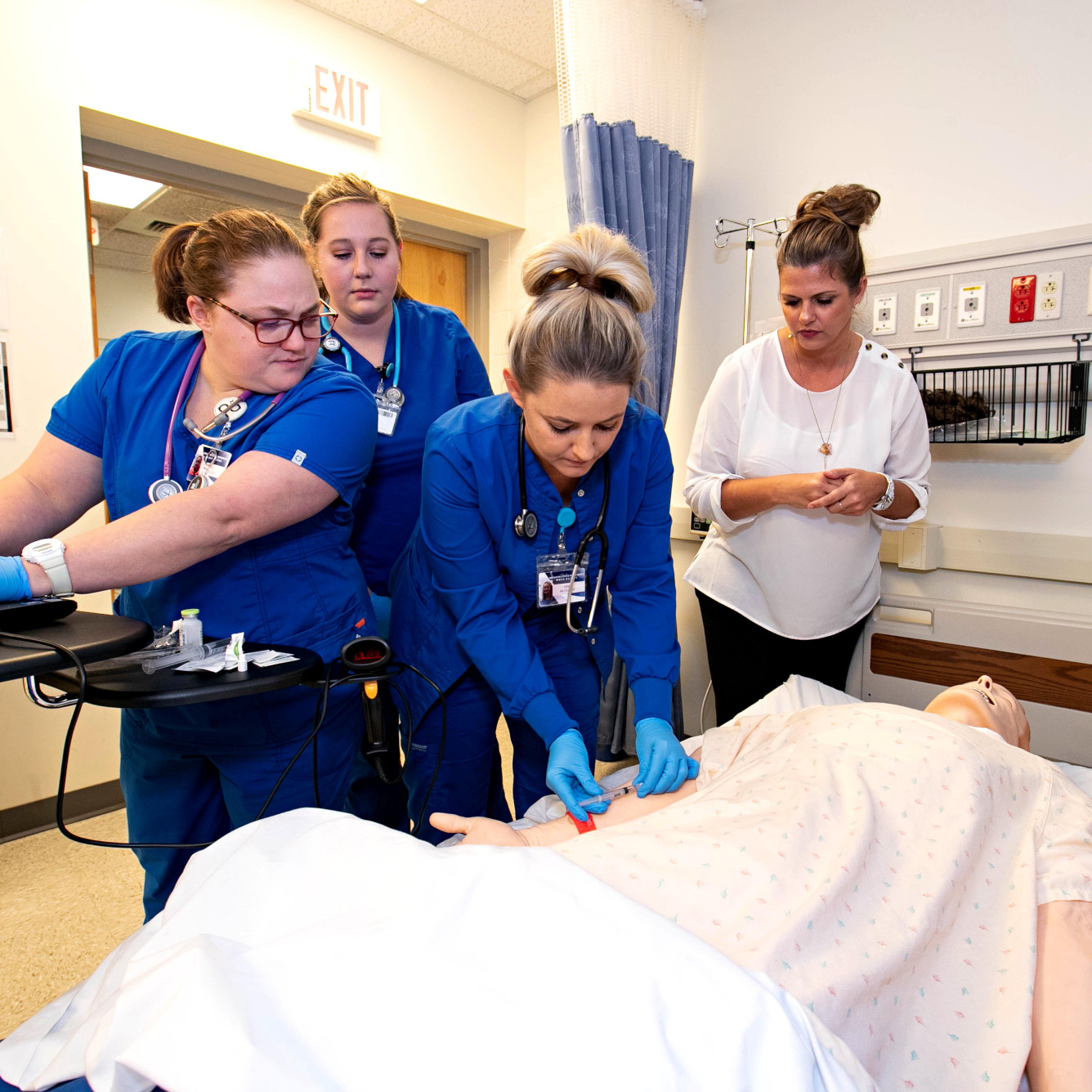 Nursing students work in the Gammil Simulation Lab
